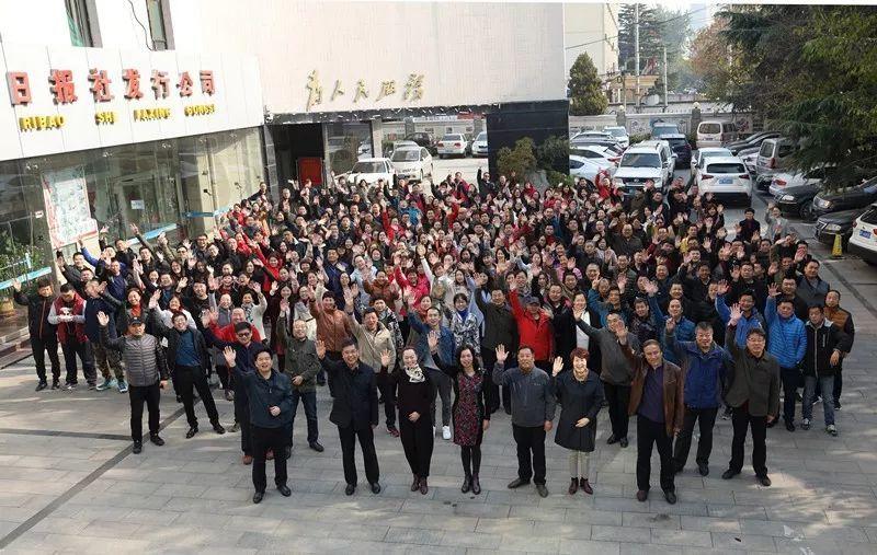 私自在铁路车站上空禁飞区升放无人机，一游客被警方处罚 500 元